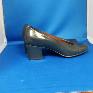 Etienne Aigner Navy Pump "Paloma". Size 7m.